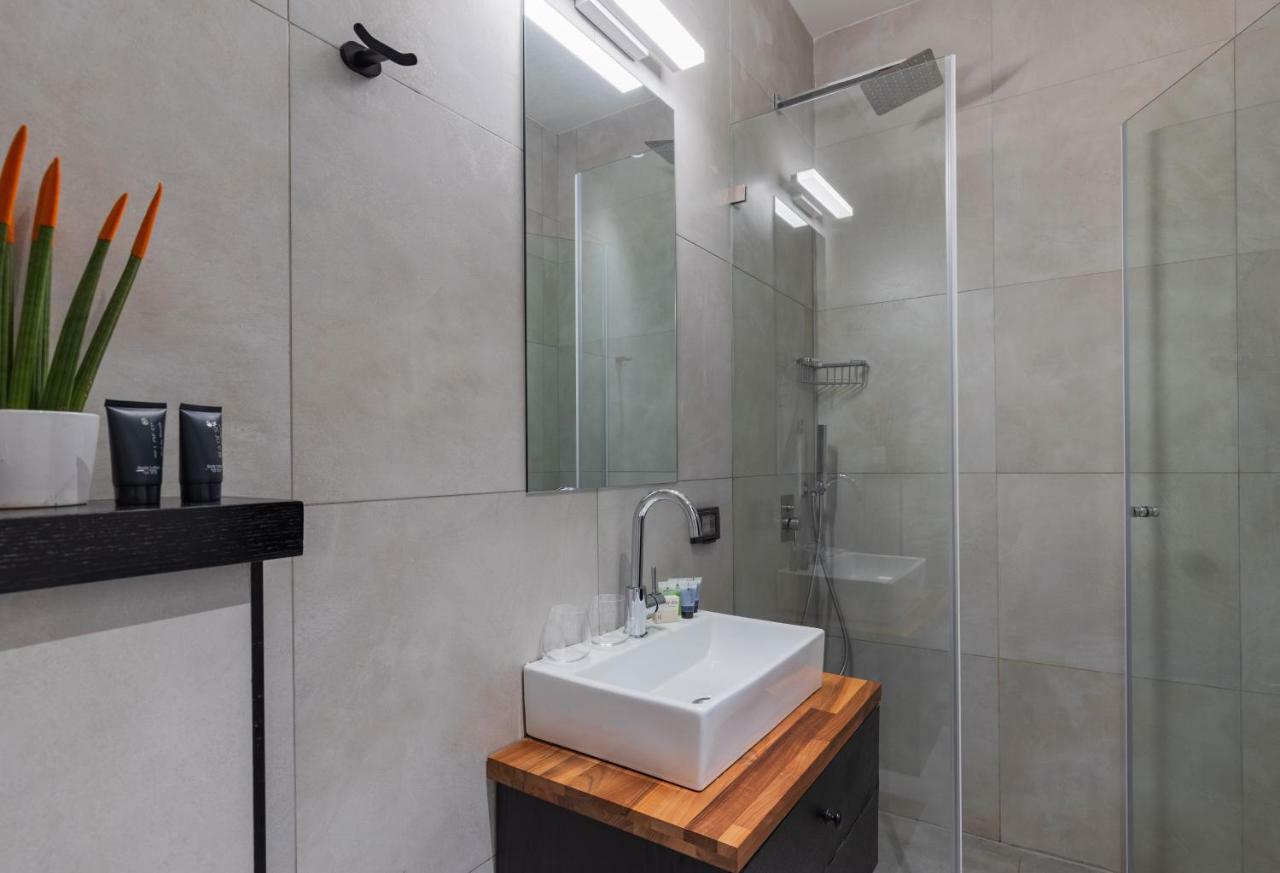 Kalvin Boutique Hotel by Levinsky Market Tel-Aviv Eksteriør bilde